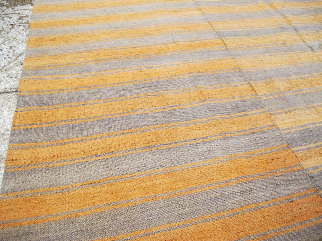 Vintage Turkish Flatweave Kilim Accent Rug, No.27275 - Gsblank