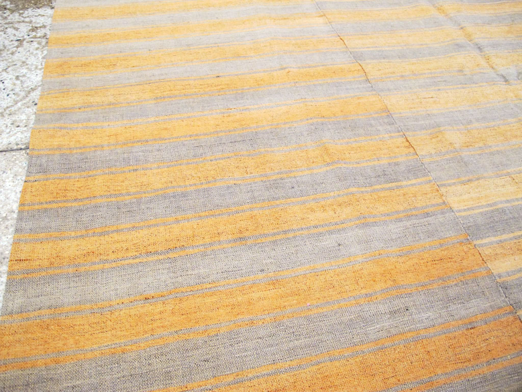 Vintage Turkish Flatweave Kilim Accent Rug, No.27275 - Gsblank