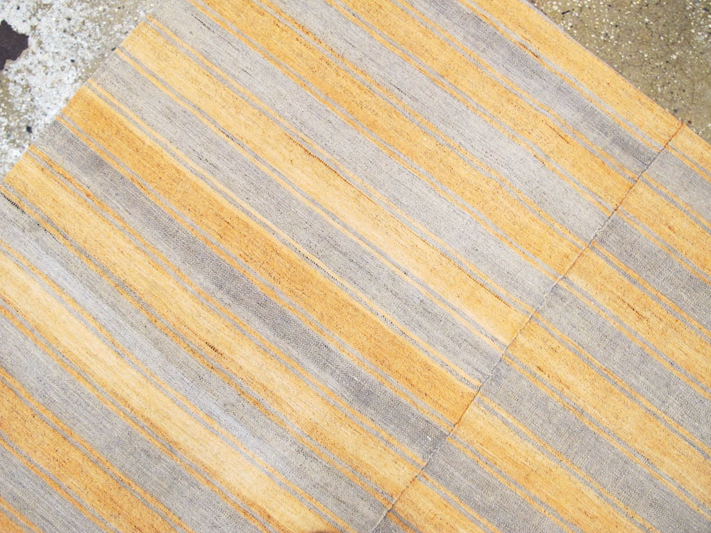 Vintage Turkish Flatweave Kilim Accent Rug, No.27275 - Gsblank