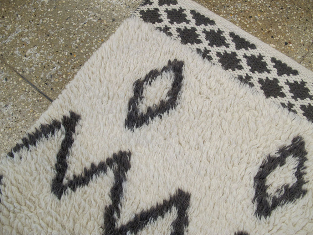 Vintage Moroccan Rug, No.27281 - Gsblank