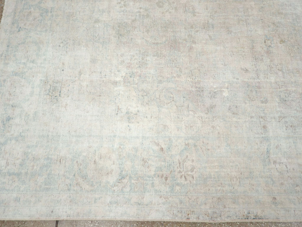 Distressed Vintage Persian Small Room Size Carpet, No.27283 - Gsblank