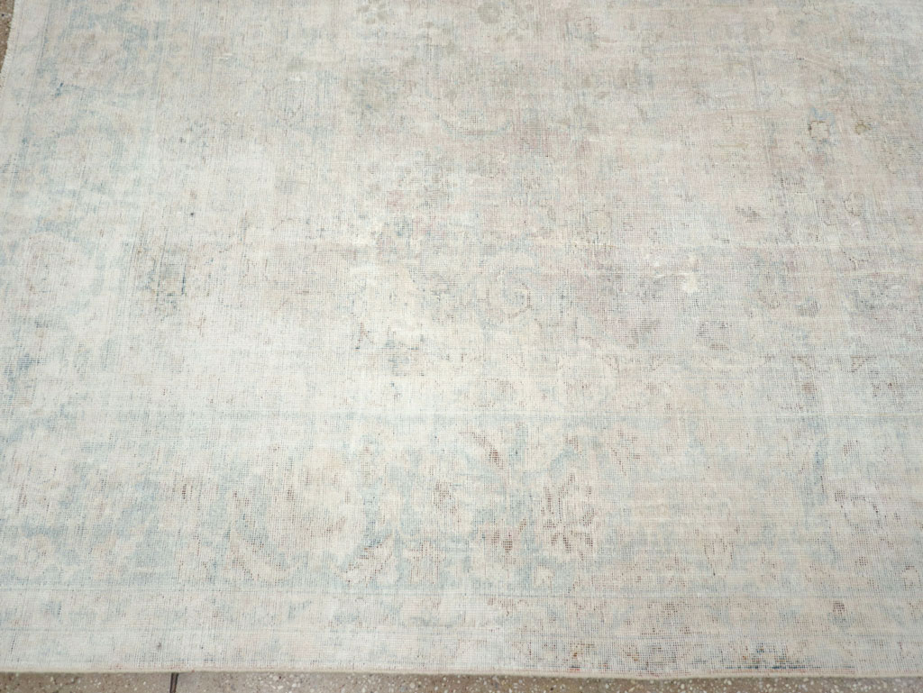 Distressed Vintage Persian Small Room Size Carpet, No.27283 - Gsblank