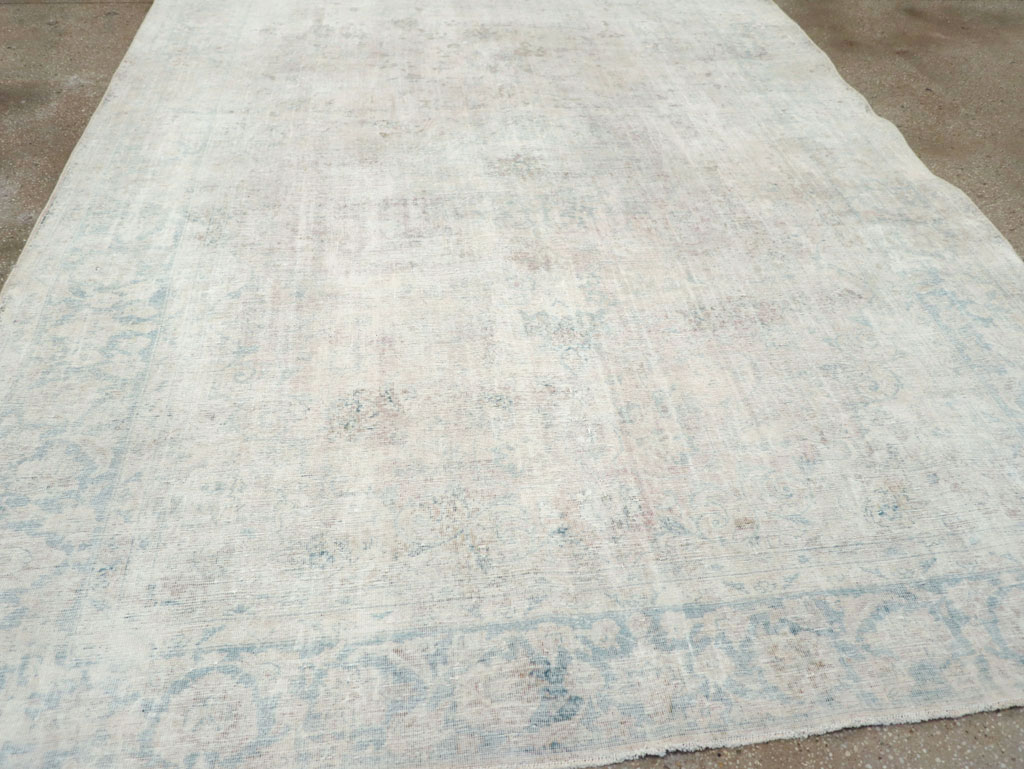 Distressed Vintage Persian Small Room Size Carpet, No.27283 - Gsblank