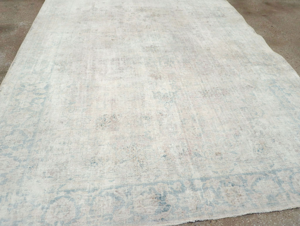 Distressed Vintage Persian Small Room Size Carpet, No.27283 - Gsblank