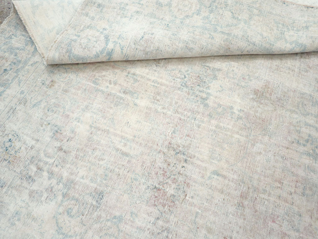 Distressed Vintage Persian Small Room Size Carpet, No.27283 - Gsblank