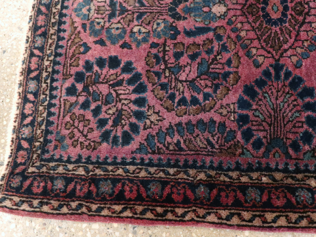 Vintage Persian Sarouk Throw Rug, No.27289 - Gsblank