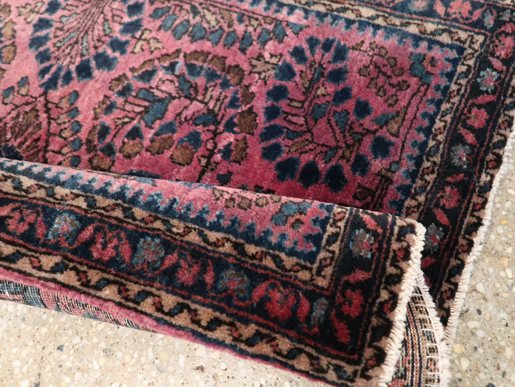 Vintage Persian Sarouk Throw Rug, No.27289 - Gsblank