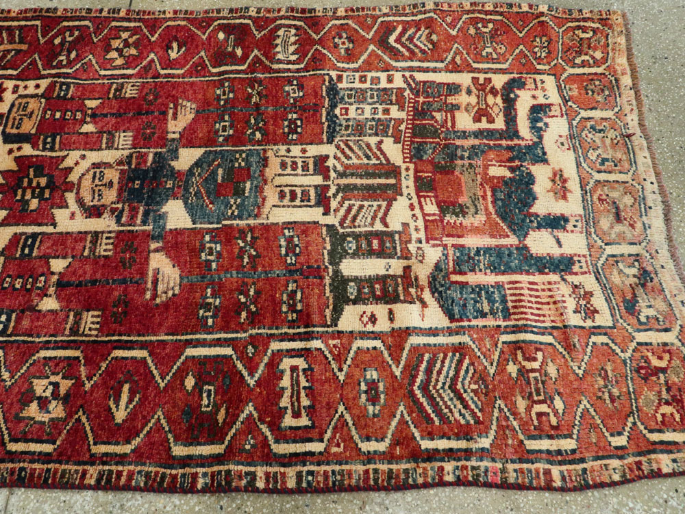 Vintage Persian Bakhtiari Pictorial Rug, No.27318 - Gsblank