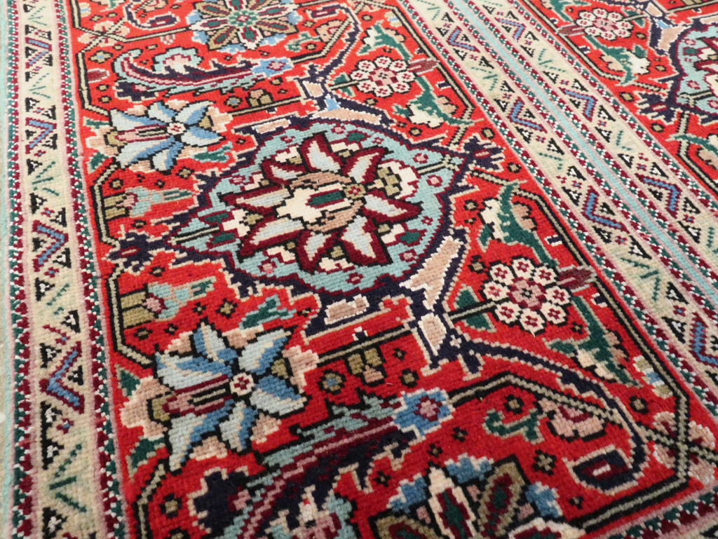 Vintage Persian Tabriz Throw Rug, No.27345 - Gsblank