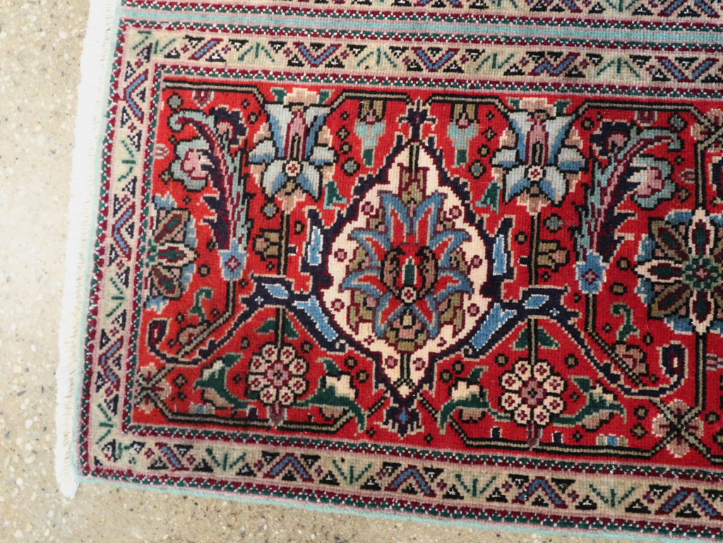 Vintage Persian Tabriz Throw Rug, No.27345 - Gsblank