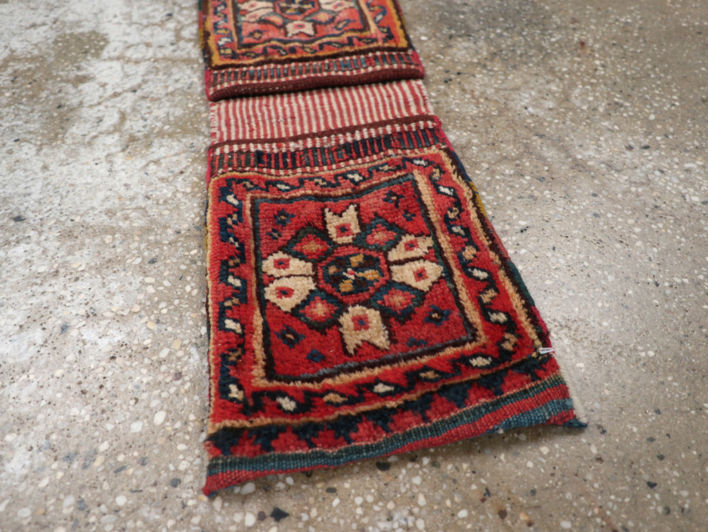 Vintage Persian Shiraz Saddlebag (Khorjin), No.27349 - Gsblank