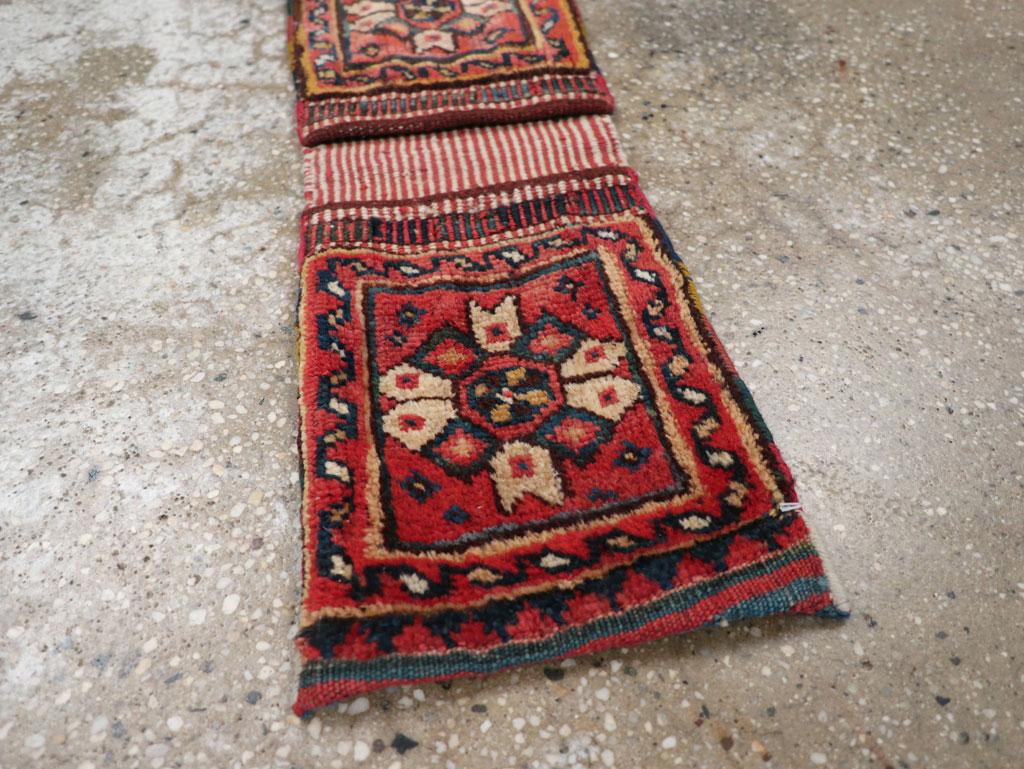 Vintage Persian Shiraz Saddlebag (Khorjin), No.27349 - Gsblank