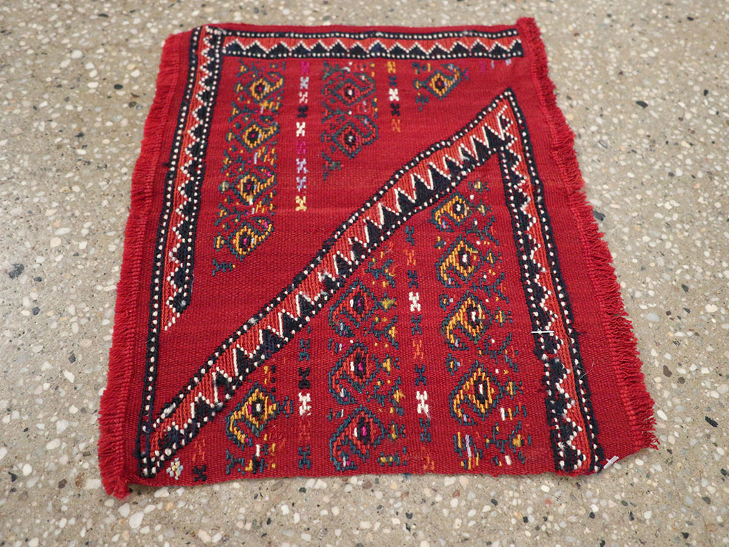 Vintage Persian Qashqai Sampler Rug, No.27351 - Gsblank