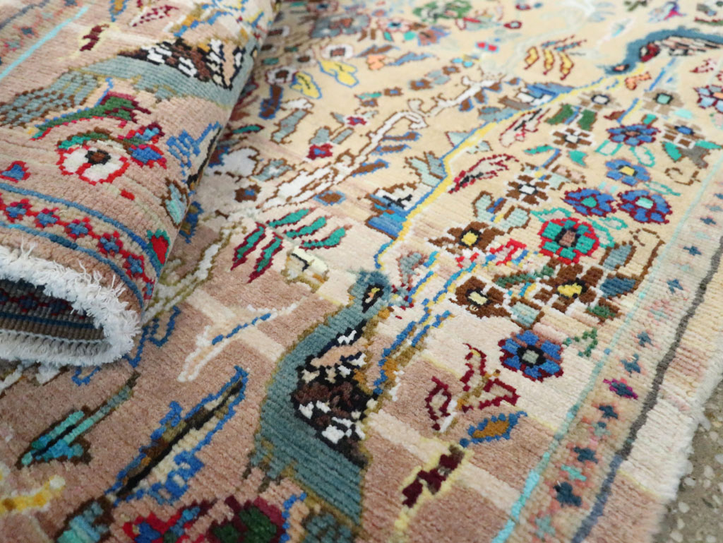 Vintage Persian Tabriz Rug, No.27361 - Gsblank