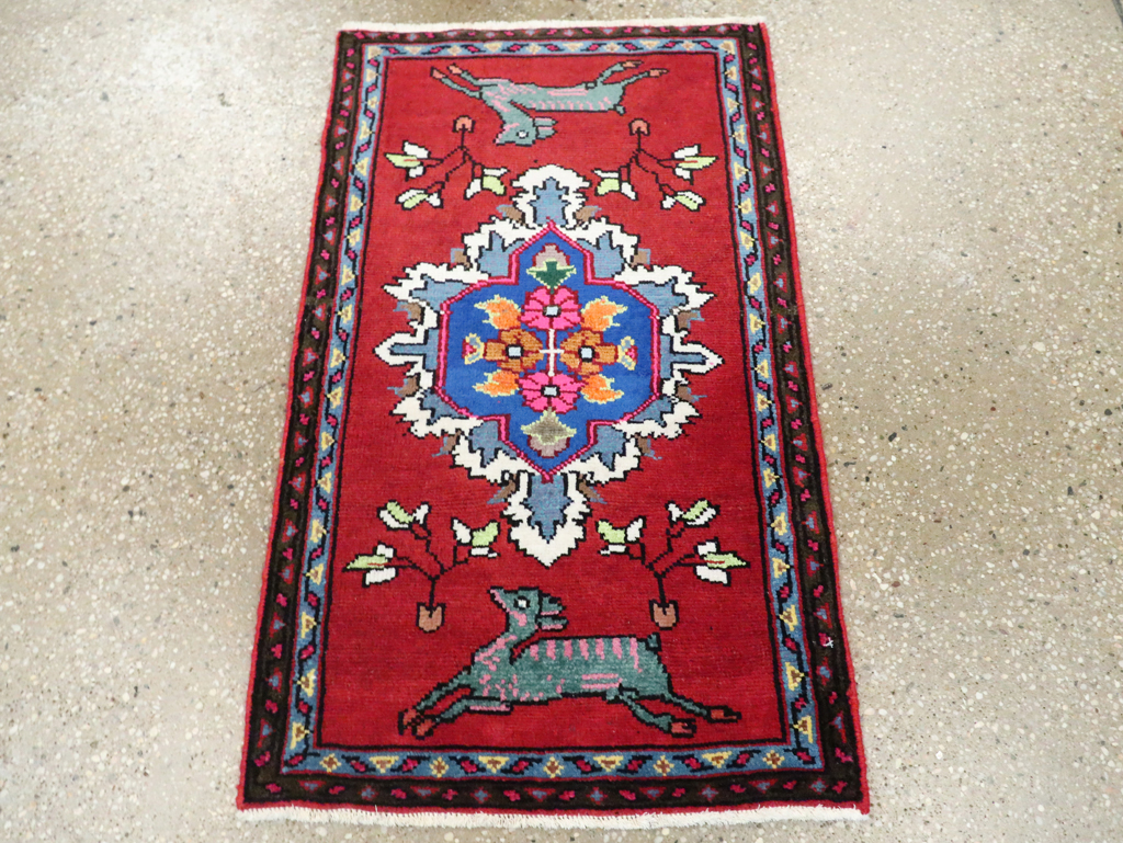Vintage Persian Hamadan Pictorial Rug, No.27362 - Gsblank