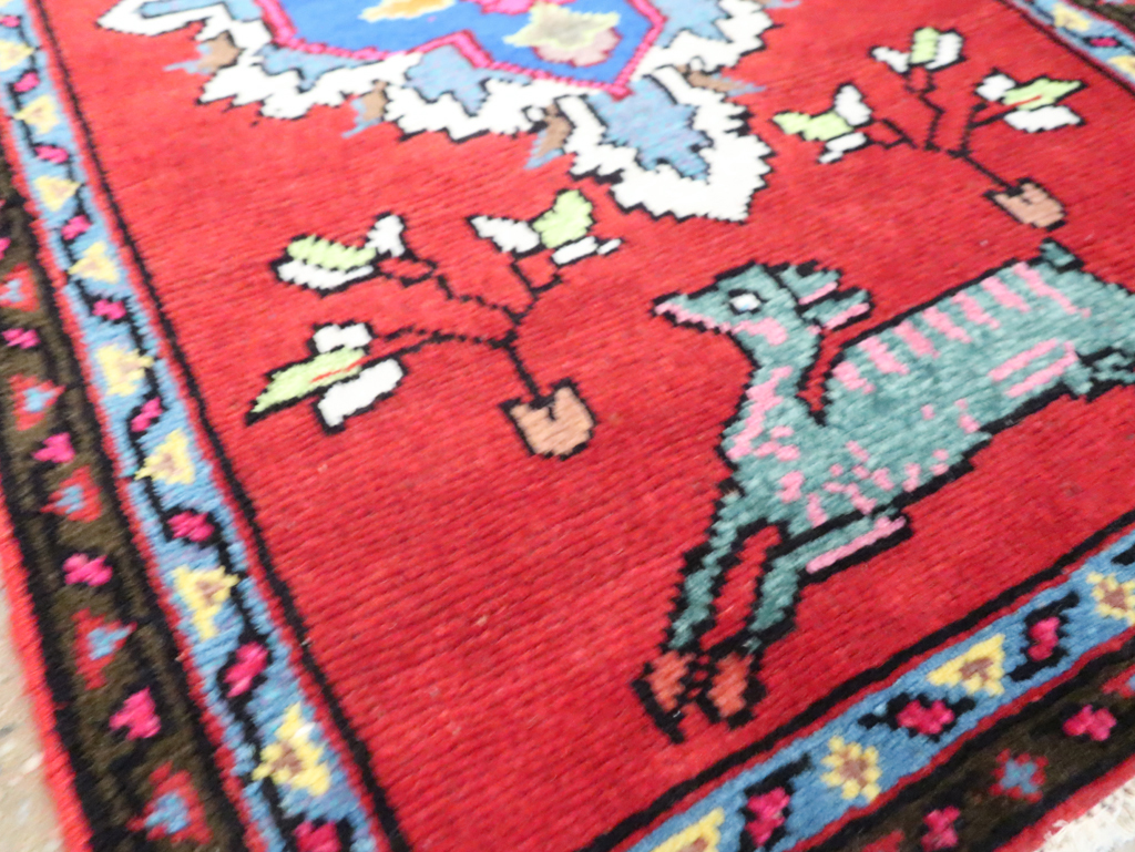 Vintage Persian Hamadan Pictorial Rug, No.27362 - Gsblank