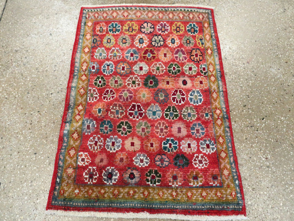 Vintage Persian Mahal Rug, No.27363 - Gsblank