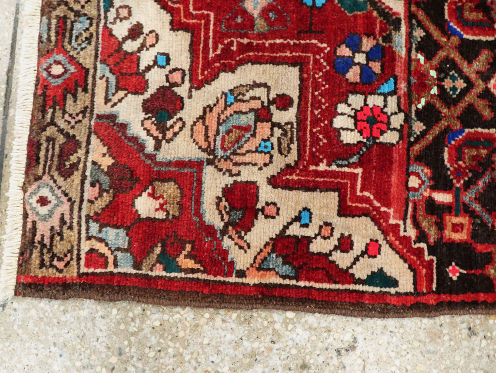 Vintage Persian Wagireh Hamdan Rug, No.27364 - Gsblank