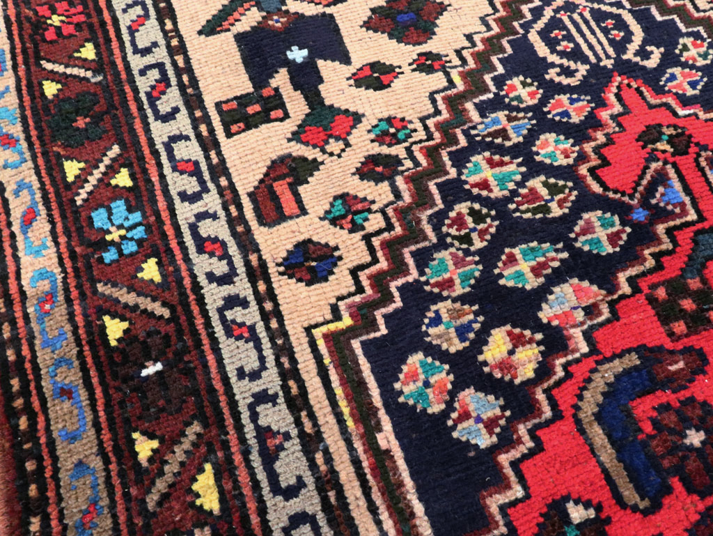 Vintage Persian Hamadan Rug, No.27371 - Gsblank