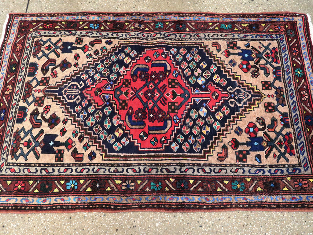 Vintage Persian Hamadan Rug, No.27371 - Gsblank