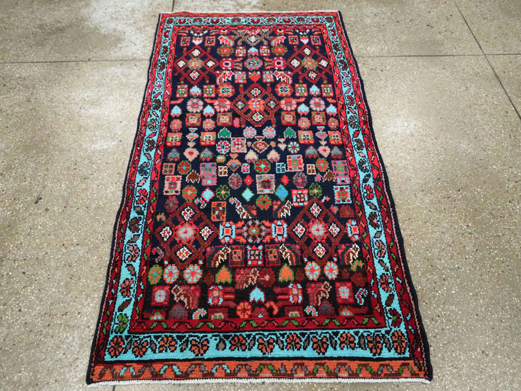 Vintage Persian Hamadan Rug, No.27378 - Gsblank
