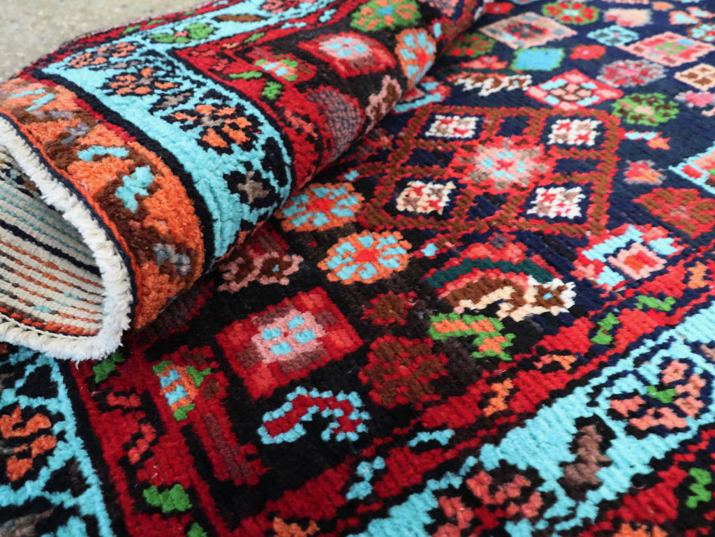 Vintage Persian Hamadan Rug, No.27378 - Gsblank