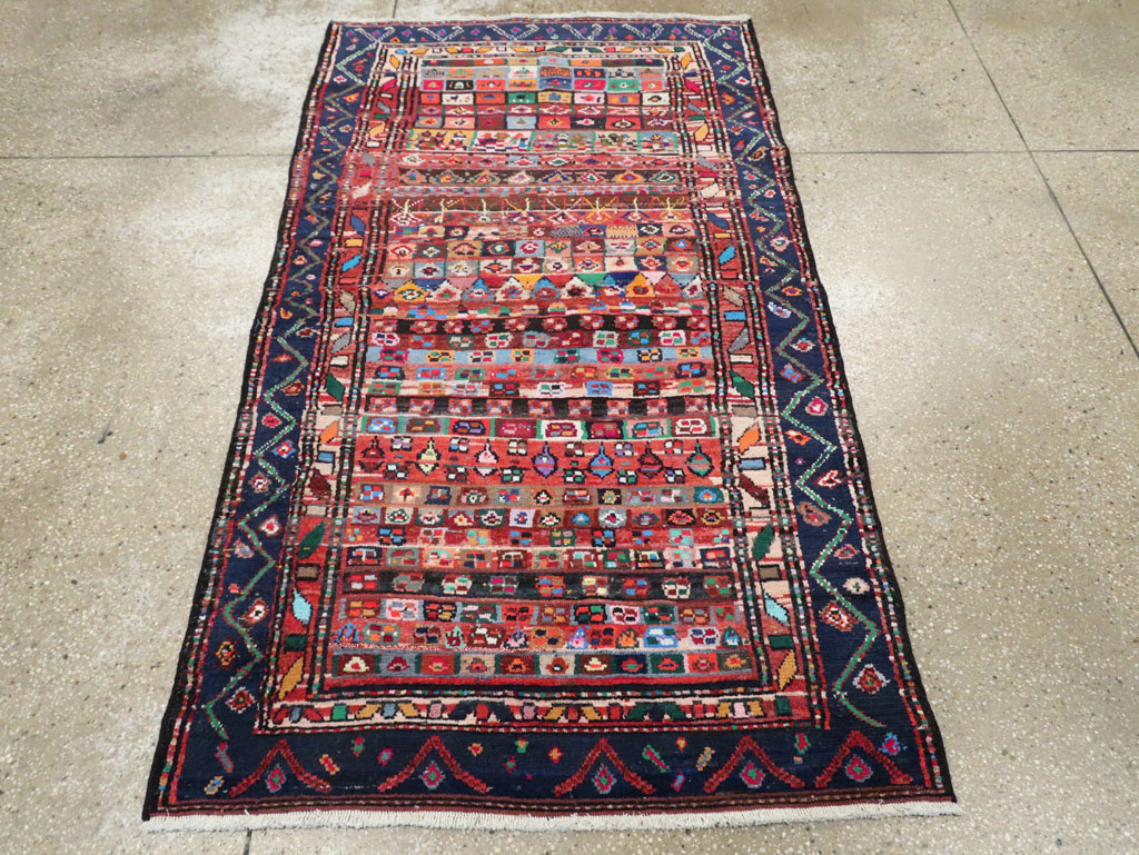 Vintage Persian Hamadan Rug, No.27383 - Gsblank