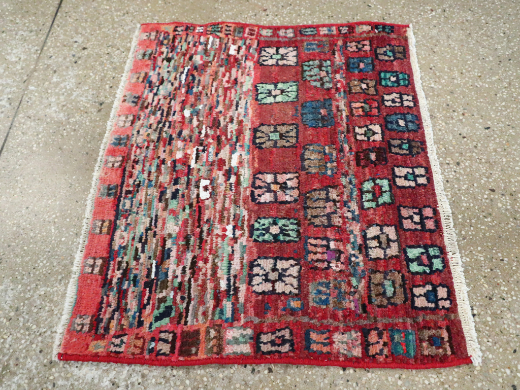 Vintage Persian Shiraz Rug, No.27391 - Gsblank