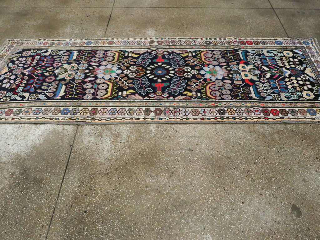 Vintage Hamadan Runner, No.27400 - Gsblank