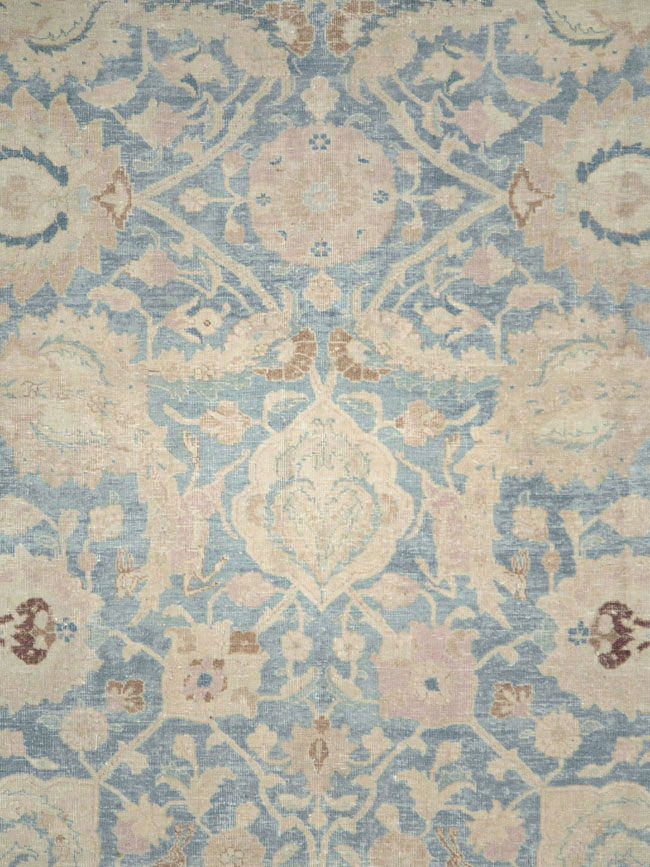 Antique Persian Tabriz Carpet, No.27416 - Gsblank