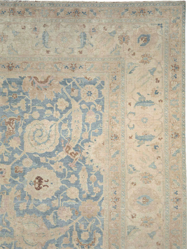 Antique Persian Tabriz Carpet, No.27416 - Gsblank