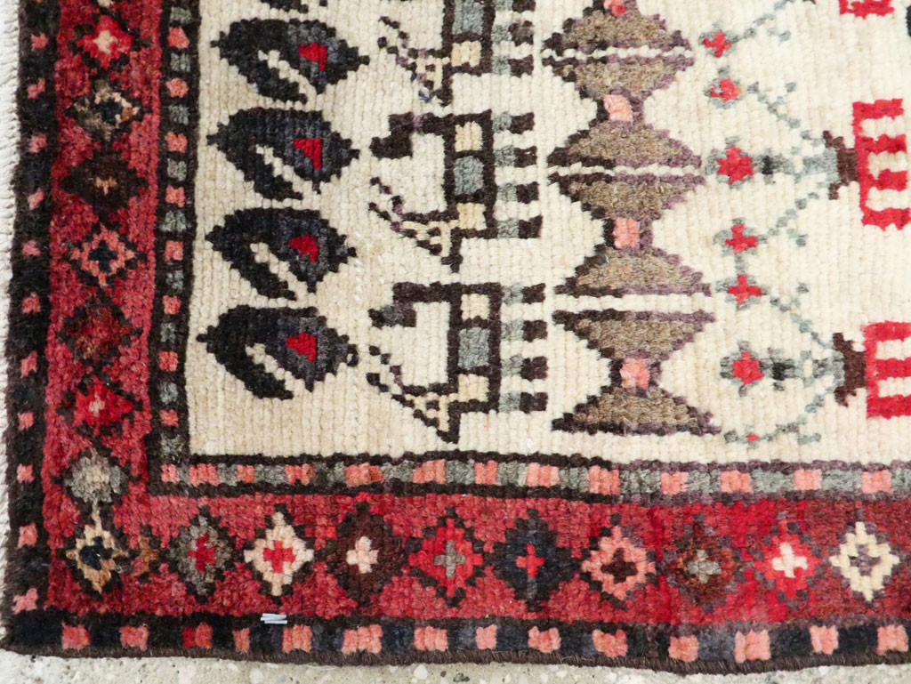 Vintage Persian Baluch Rug, No.27419 - Gsblank
