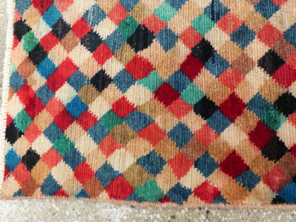 Vintage Persian Shiraz Rug, No.27423 - Gsblank
