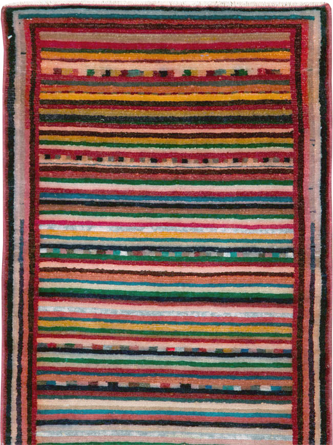 Vintage Persian Mahal Rug, No.27427 - Gsblank