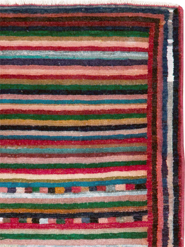 Vintage Persian Mahal Rug, No.27427 - Gsblank