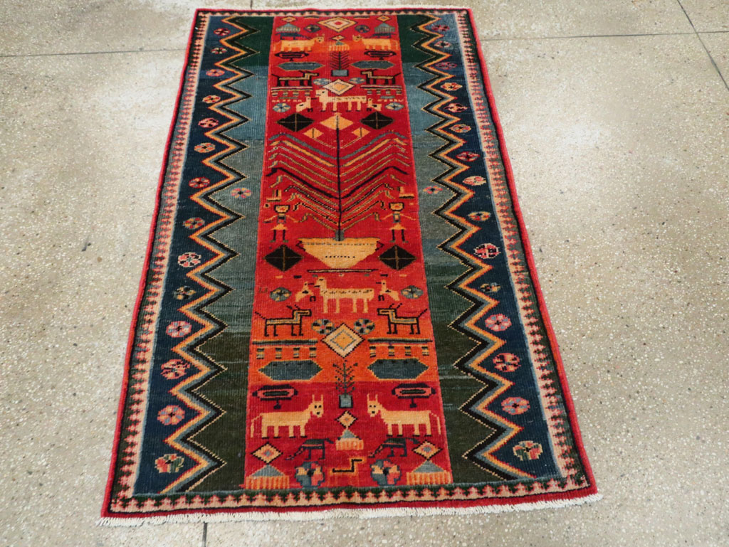 Vintage Persian Pictorial Mahal Rug, No.27431 - Gsblank