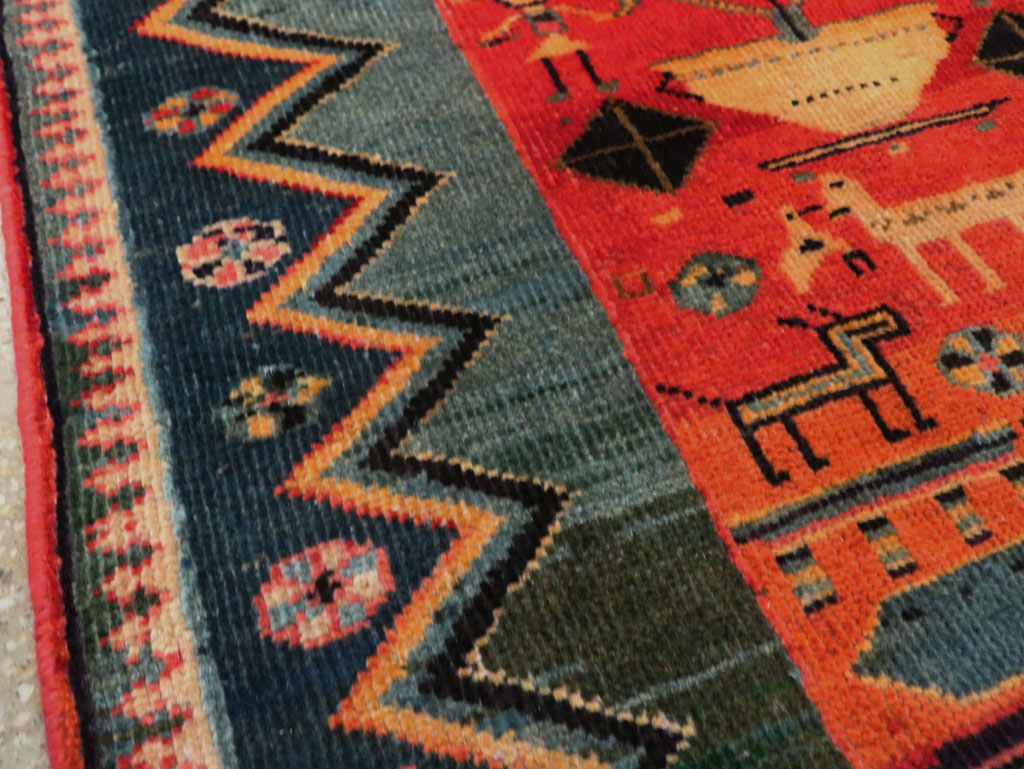 Vintage Persian Pictorial Mahal Rug, No.27431 - Gsblank