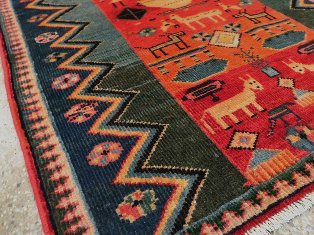 Vintage Persian Pictorial Mahal Rug, No.27431 - Gsblank