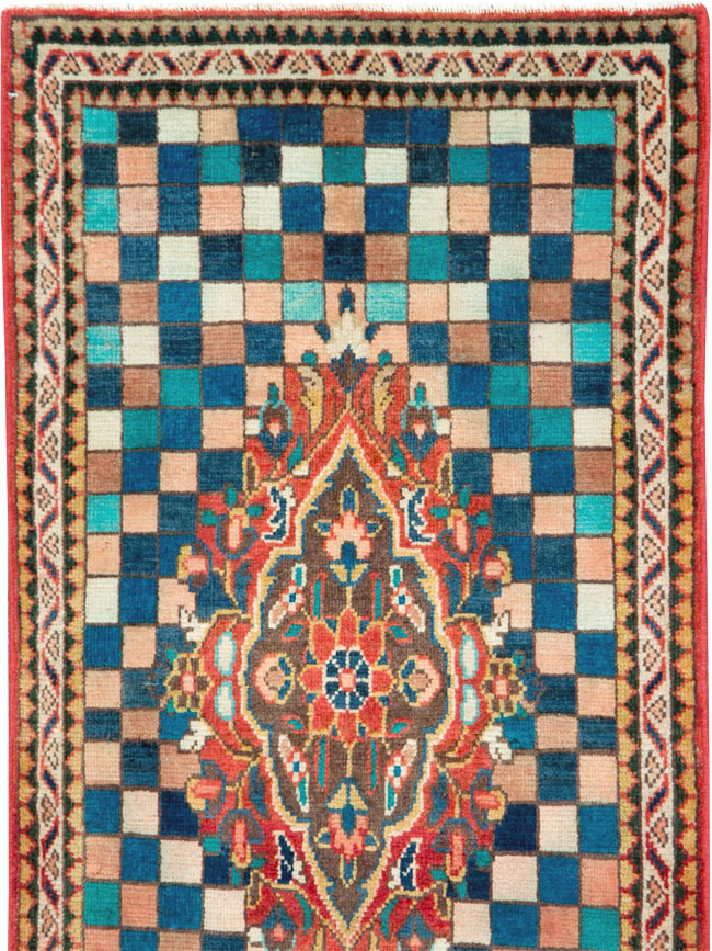 Vintage Persian Mahal Rug, No.27438 - Gsblank