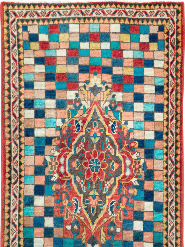 Vintage Persian Mahal Rug, No.27438 - Gsblank