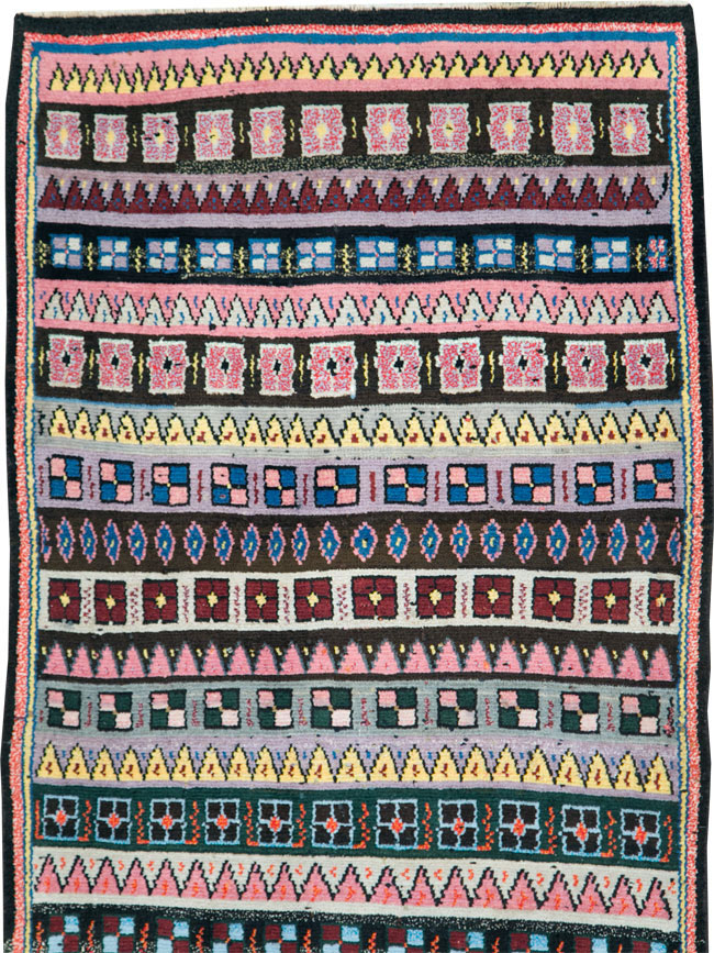 Vintage Persian Mahal Runner, No.27453 - Gsblank