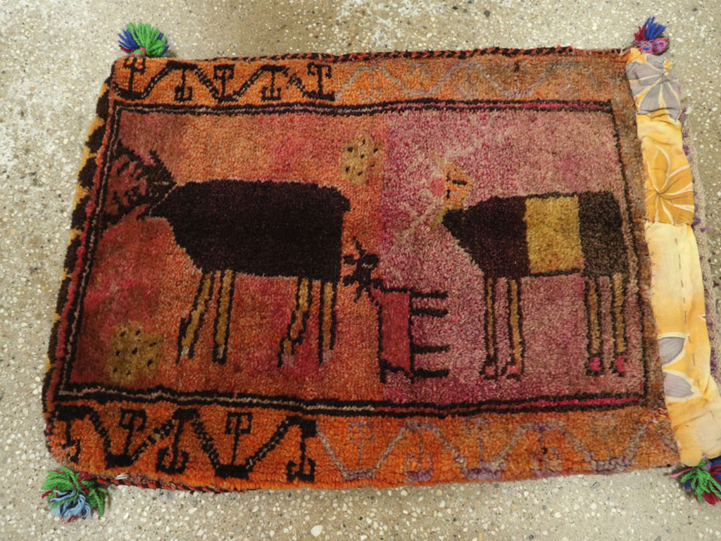 Vintage Turkish Anatolian Pictorial Rug, No.27479 - Gsblank