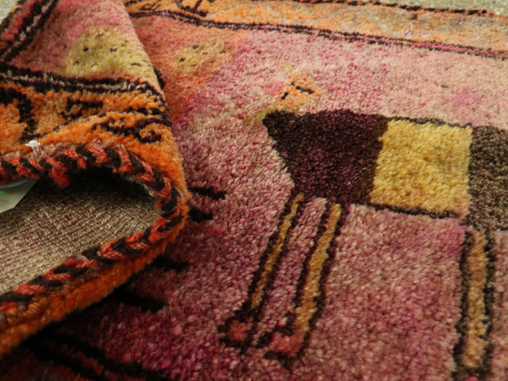 Vintage Turkish Anatolian Pictorial Rug, No.27479 - Gsblank