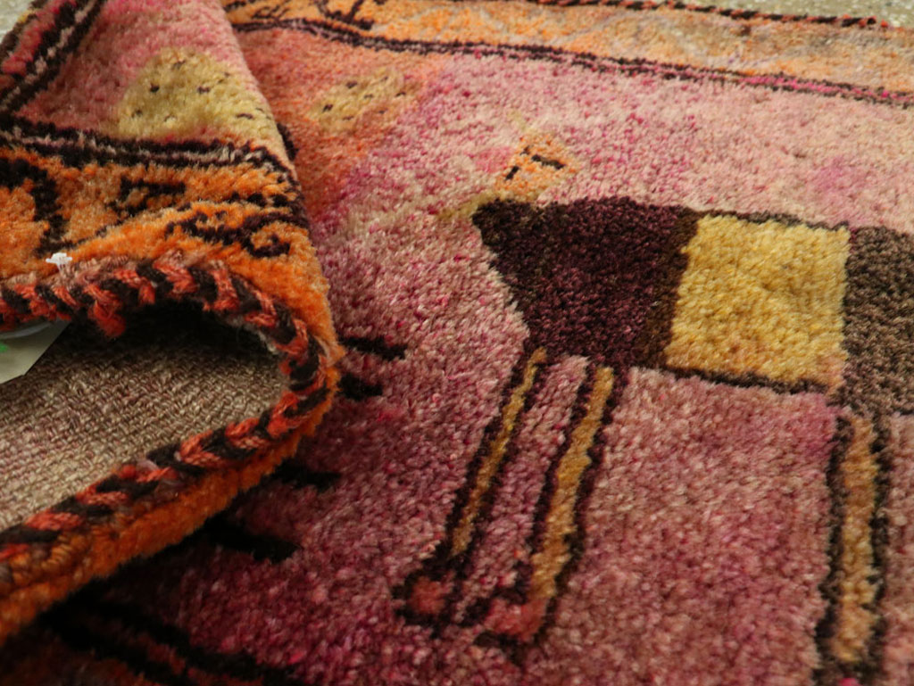 Vintage Turkish Anatolian Pictorial Rug, No.27479 - Gsblank