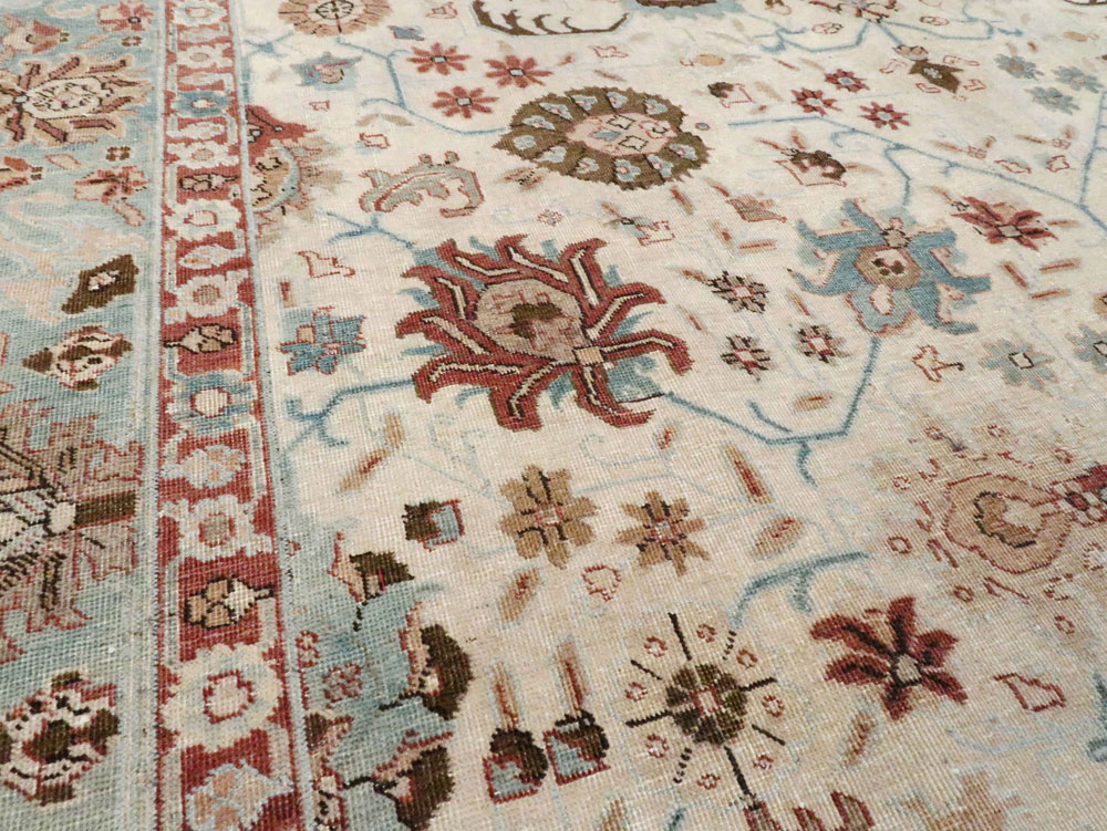 Vintage Persian Tabriz Accent Rug, No.27482 - Gsblank