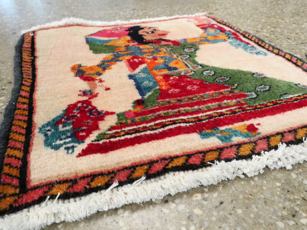 Vintage Persian Shiraz Pictorial Rug, No.27491 - Gsblank