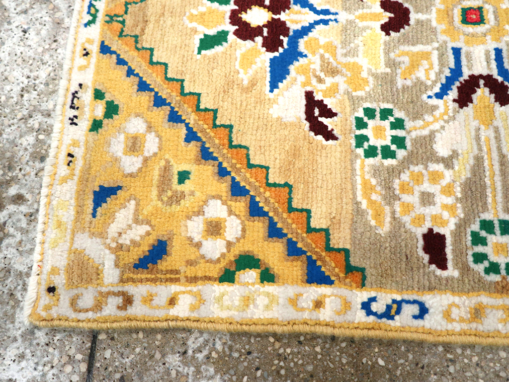 Vintage Persian Mahal Throw Rug (Pair: 1 of 2), No.27507 - Gsblank