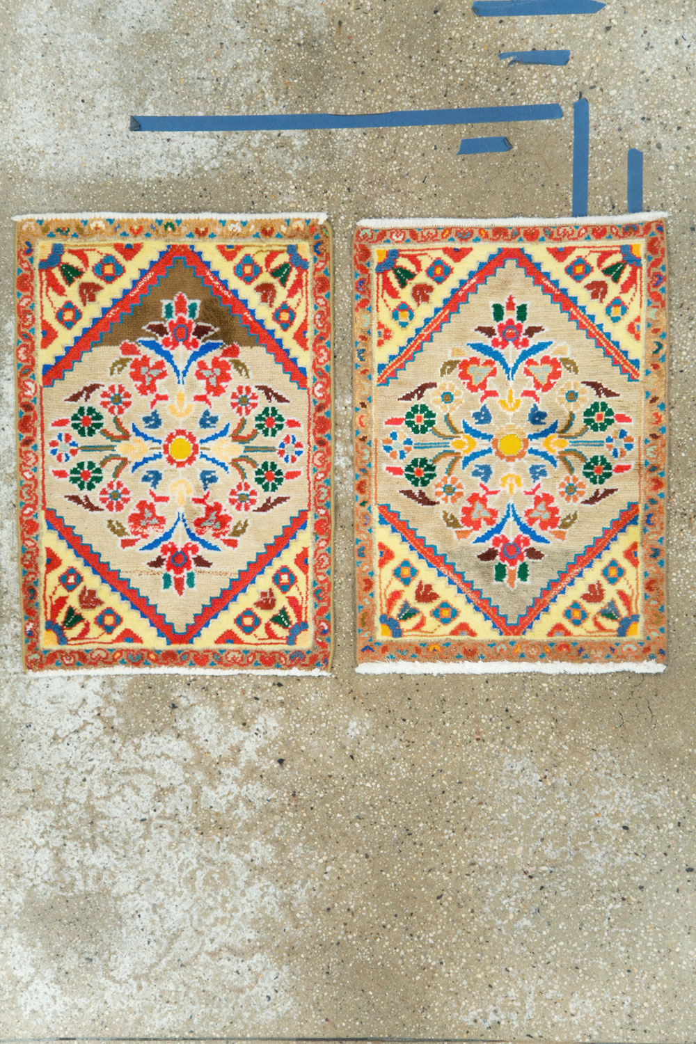 Vintage Persian Mahal Throw Rug (Pair: 1 of 2), No.27509 - Gsblank
