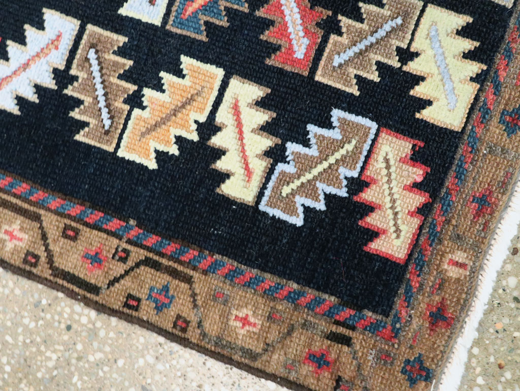 Vintage Persian Hamadan Rug, No.27515 - Gsblank