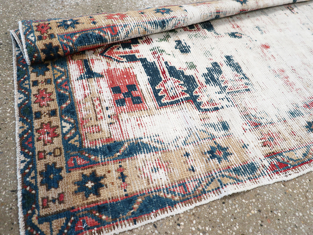 Vintage Persian Karajeh Runner, No.27518 - Gsblank